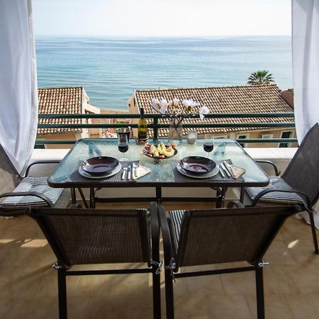 Alexandras On The Beach And Pool Apt Glyfáda Exterior foto